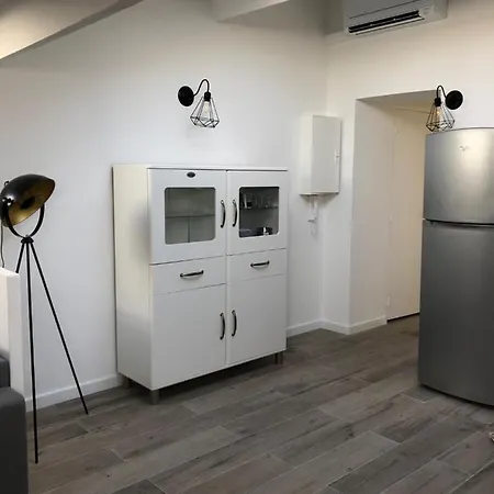 Appartement T2 Au Centre De Sur